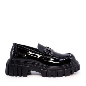 Pantofi tip loafer femei Benvenuti negri din piele lăcuită 3747DP505LN